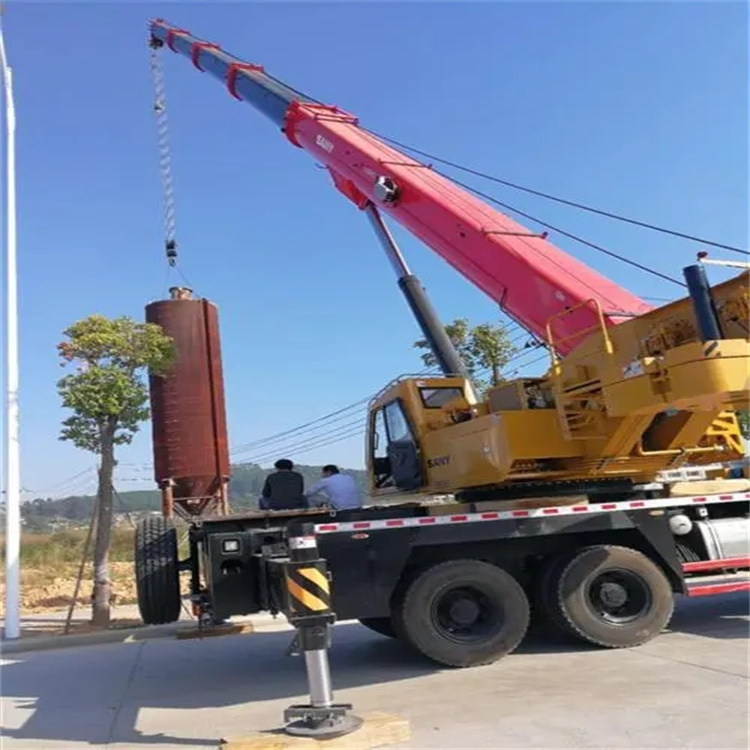 平果80吨吊车出租多少钱